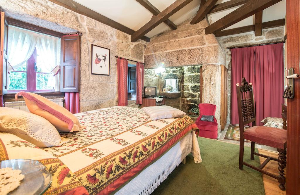 ホテル Pazo Da Fraga Albeos 部屋 写真