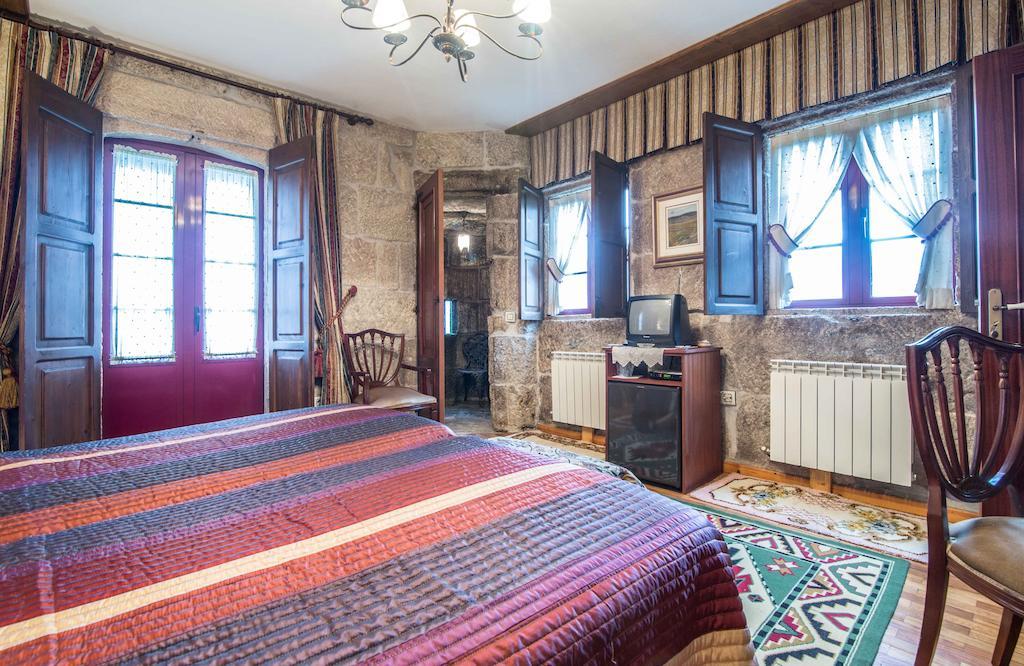 ホテル Pazo Da Fraga Albeos 部屋 写真